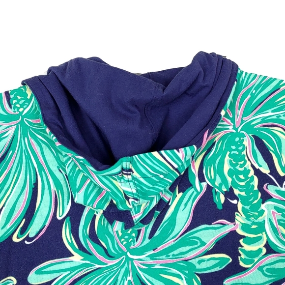 **Sold**Lilly Pulitzer Tiger Palm Wheaton  Hoodie - Picture 8 of 8